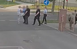 Balhé a kaposvári kórháznál: nekiesett egy nő a kórházi rendésznek - VIDEÓ