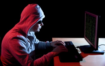 Egyre többször támadják a hálózatba kapcsolat informatikai eszközöket