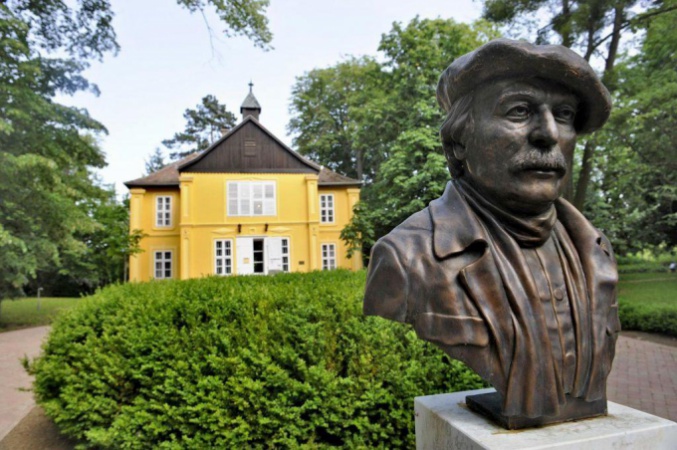 Énekes adott nevet a Róma villának