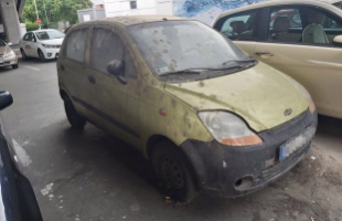 Megbírságolják a közterületen lejárt műszakival parkoló autók tulajdonosait Kaposváron