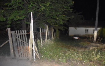 Részegen, jogsi nélkül gázolt bele egy bőszénfai ház falába