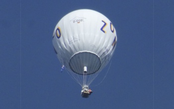 Nemzetközi gázballon verseny résztvevői lebegtek át Kaposvár felett
