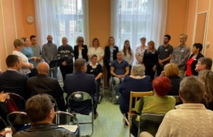 Otthonosabb körülmények között lakhatnak a fogyatékkal élők
