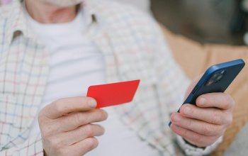 Az ünnepi szezonban egyre többen választják a mobilos fizetést