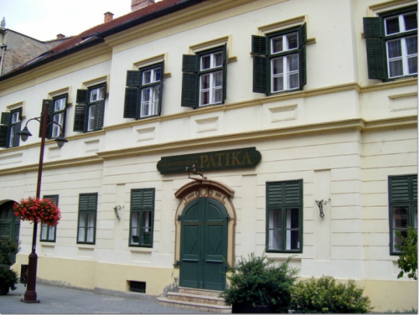 Elhúztuk a huncutok nótáját (Kaposvár 1879-ben)