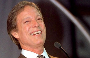 Elhunyt Richard Chamberlain, a Tövismadarak sztárja