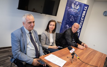 Minden leütés számít: a Fino röplabdásainak pontjai most a diákokat segítik