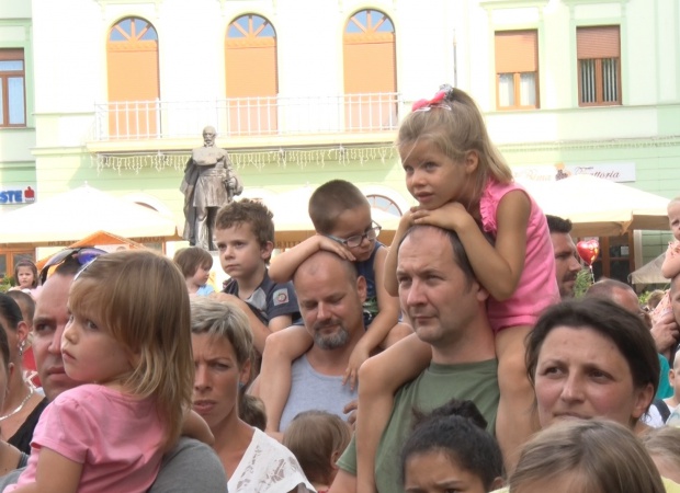 Alma Együttes a Kossuth téren