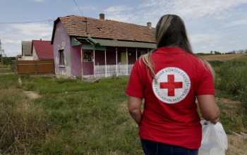 Segítséget nyújt a viharkárosultaknak a Magyar Vöröskereszt