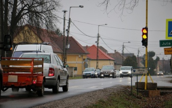 Jelzőlámpák segítik a közlekedést Kaposfüreden