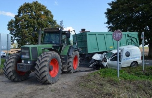 Lassan beköszönt az ősz – hasznos tanácsok közlekedőknek
