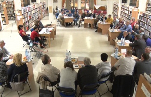 A kultúrával és egymással küzdöttek a csapatok