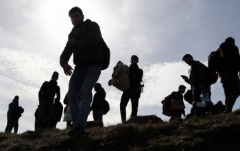 Több mint 400 migránst fogtak a hétvégén
