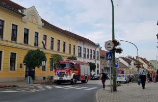 Gázszagot éreztek, kiürítették a Kodályt
