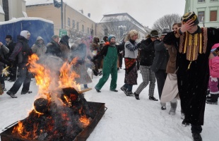 A farsangi maszkázás Somogyban