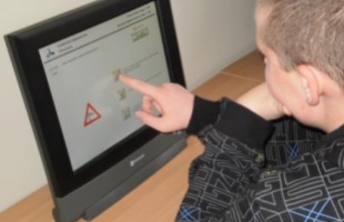 Bővülnek és megújulnak a KRESZ-vizsgakérdések