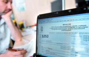 Több mint 158 ezren hagyták az utolsó napra az szja-bevallásukat