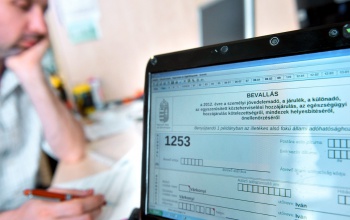 Több mint 158 ezren hagyták az utolsó napra az szja-bevallásukat