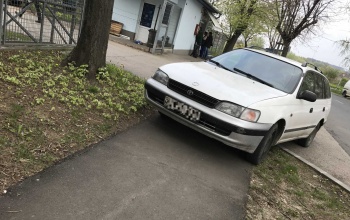 Útonálló a Kenyérgyár utcában
