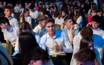 Emlékérem-átadás és látványos LED-show: harmadik alkalommal rendezték meg a KASI Gálát