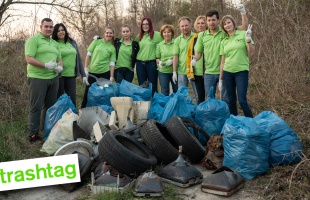 Szemetet szedni menő – mi is csatlakoztunk a #trashtag kihíváshoz