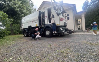 A Százszorszép Bölcsődében jártak a KHG munkatársai és gépei
