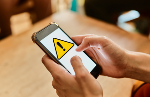 SMS-csalók élnek vissza a Magyar Nemzeti Bank nevével