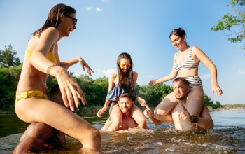 Bátran lehet csobbanni a somogyi fürdőhelyeken