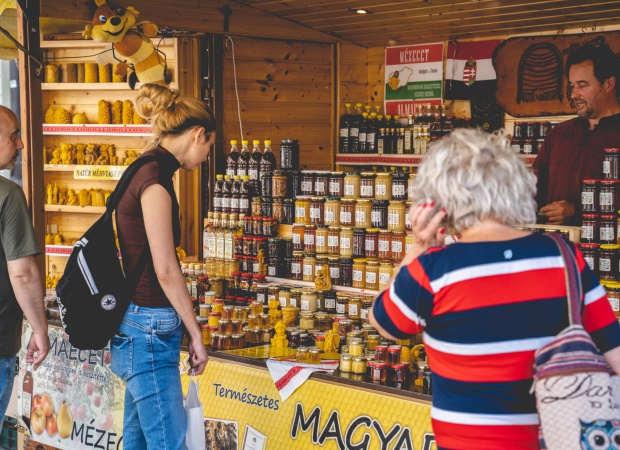 A mézről szól minden ezen a hétvégén - kezdetét vette a 15. Mézfesztivál