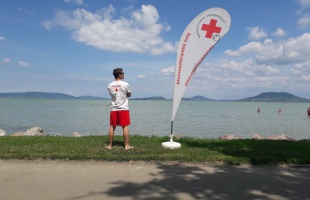 Továbbra is a kagylók okozta vágás a slágersérülés a Balatonnál