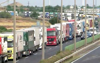 Fokozottan ellenőrzi a teherautókat és a buszokat hétfőtől a rendőrség