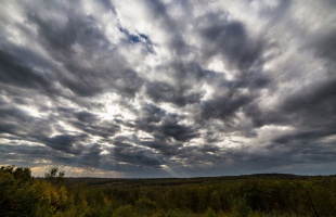 Melegedés jön felhők társaságában