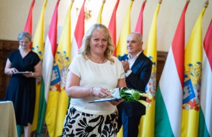 Az egészségügyi dolgozók munkáját ismerték el