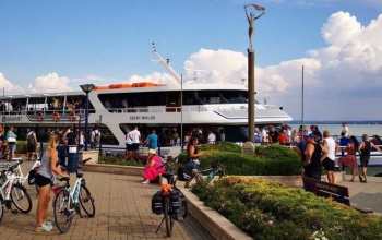 Rekordszámú biciklit szállítottak a Balaton vizén