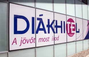 Diákhitel: fél évvel meghosszabbították a moratóriumot