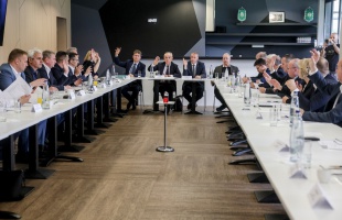 Átadja az elnöki tisztséget Szita Károly a Megyei Jogú Városok Szövetségében