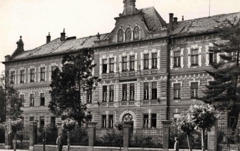 Az iskola, mely idősebb, mint a város