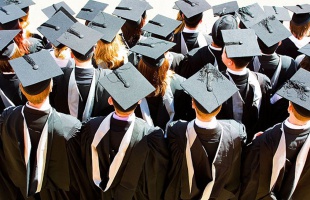 Nyelvvizsga nélkül nincs diploma: 11 ezren bukták tavaly az oklevelet