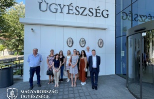 Joghallgatók látogattak  a főügyészségre