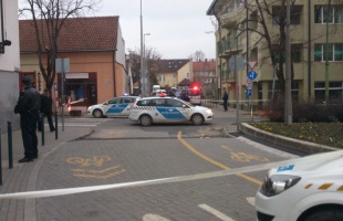 15 éves fiú szúrt a buszpályaudvaron