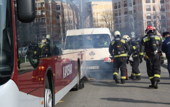 Tankolás közben szenvedett balesetet egy busz, feltételezték