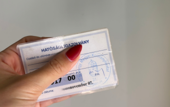 Csalók a NEAK nevében – hamis SMS-ekkel próbálnak adatokat szerezni