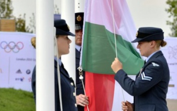 Felvonták a magyar zászlót az Olimpiai Faluban