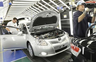 Több mint 9500 Toyotát hívott be a gyártó ellenőrzésre