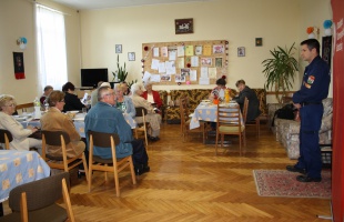 Folytatódott a szépkorúak tűzmegelőzési felkészítése