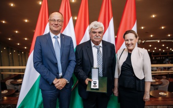 Magyar Ezüst Érdemkeresztet kapott dr. Bogdán Tibor