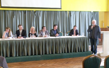 Néhány tucatnyian vettek részt az ellenzék lakossági fórumán