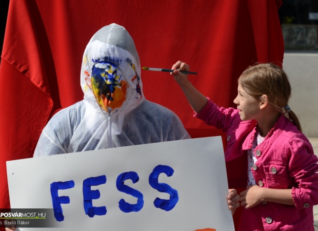 Zene, tánc, élet, képek - Festők városa