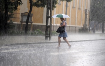 Elsőfokú figyelmeztetés Somogyra felhőszakadás miatt