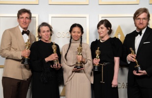 Másodszor adtak Oscar-díjat női rendezőnek – kiosztották az arany szobrokat